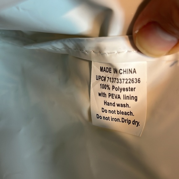 3/$25 Tropical print cosmetic pouch with strap - Picture 4 of 5